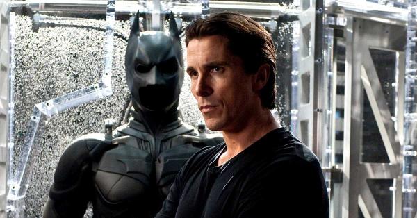 Christian Charles Philip Bale memerankan Batman di trilogi Dark Knight (warnerbros.com)