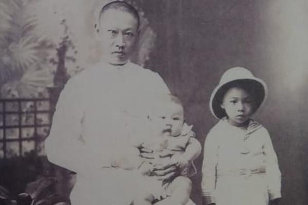 Tjie Sim Poe, ayah Ciputra. (Repro Ciputra The Entrepreneur).