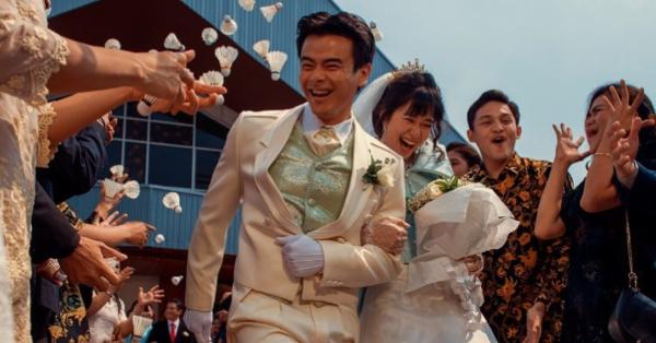 Dion Wiyoko dan Laura Basuki sebagai Alan Budikusuma dan Susy Susanti (Foto: Instagram @filmsusisusanti)