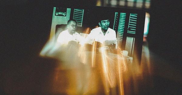 Foto-foto kegiatan Bung Karno yang di foto ulang dengan metode virtual. ( Foto : Fernando Randy/Historia )