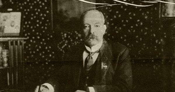 Menteri Koloni A.W.F. Idenburg yang mengusulkan UU Desentralisasi 1903. (geheugenvannederland.nl).