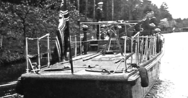 Salah satu flussraumboote di satuan Flotilla Danube (Hitler’s Forgotten Flotillas: Kriegsmarine Security Forces)