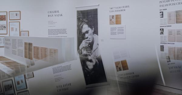 Suasana di pameran Chairil Anwar yang berlangsung di Galeri Salihara hingga bulan Desember tahun ini. (Historia.ID/Fernando Randy).