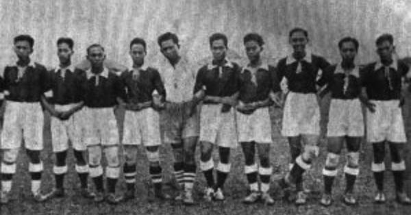 Saat masih bernama VIJ, Persija disebut menggunakan warna merah dan putih (Foto: persija.id)