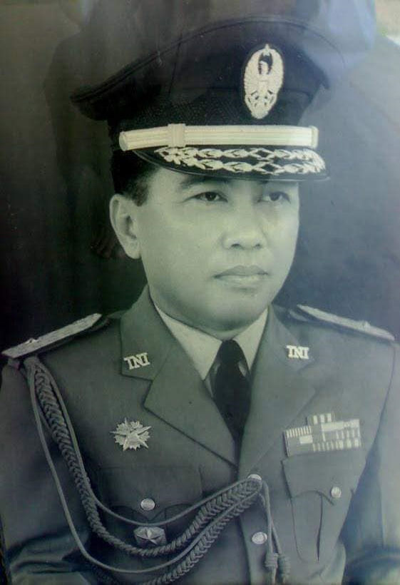 Semasa menjadi panglima di Kalimantan Barat, Musannif Ryacudu membuktikan loyalitasnya kepada Presiden Sukarno dengan membiayai sendiri operasi Ganyang Malaysia. Kariernya redup setelah peristiwa G30S 1965.