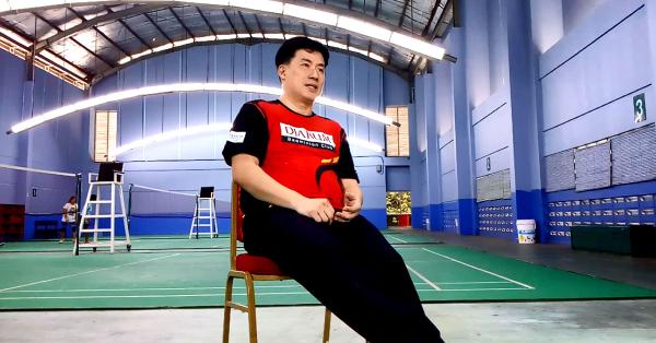 Alan Budikusuma menceritakan 21 tahun lalu ketika tim bulutangkis berjuang di tengah situasi prahara. (Randy Wirayudha/Historia)