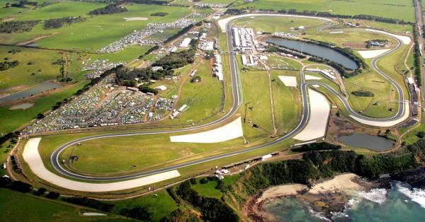 Sirkuit Phillip Island di pesisir Teluk Cunningham (motogp.com)