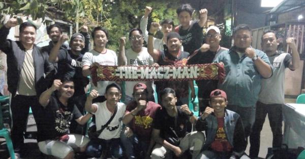 Jajaran pengurus minus Presiden Macz Man Ocha Alim Bahri (Foto: Randy Wirayudha/HISTORIA)