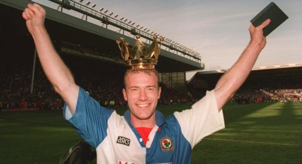Puncak karier Alan Shearer di Blackburn Rovers kala juara Premier League 1994-1995. (fifa.com).