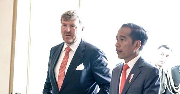Raja Belanda Willem Alexander bersama Presiden Joko Widodo di Istana Bogor. (Fernando Randy/Historia).