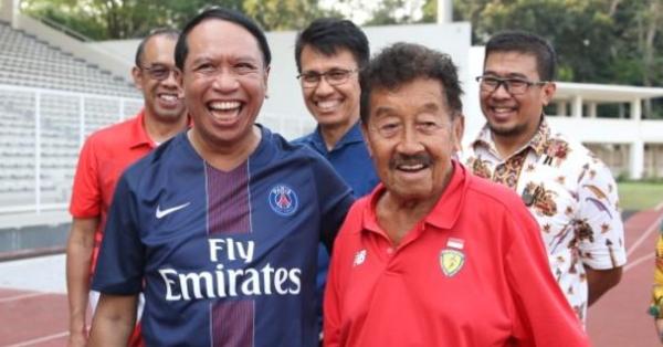 Bob Hasan (kanan) kala bersua Menpora Zainudin Amali di Stadion Madya (Foto: kemenpora.go.id)