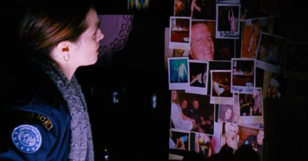 Adegan Kathryn Bolkovic kala menginvestigasi perdagangan manusia dan perbudakan seks. (Samuel Goldwyn Films).