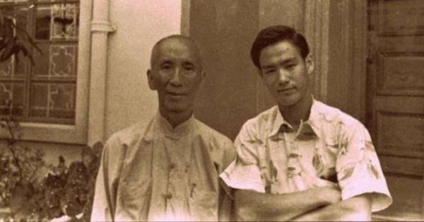 Potret Ip Man dan Bruce Lee, salah satu muridnya yang paling populer lintas benua (Foto: kwokwingchun.com)