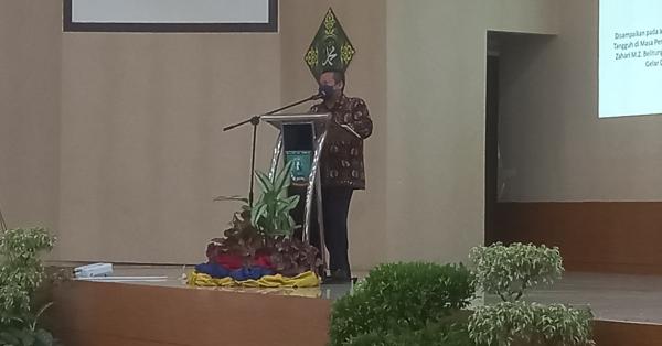 Dato' Akhmad Elvian di Seminar Nasional “H. AS. Hanandjoeddin: Pejuang Tangguh di Masa Perang dan Damai” (Randy Wirayudha/Historia)