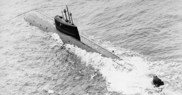 Ilustrasi K-278 “Komsomolets”