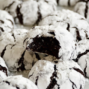 Fudgy Chocolate Crinkle Cookies