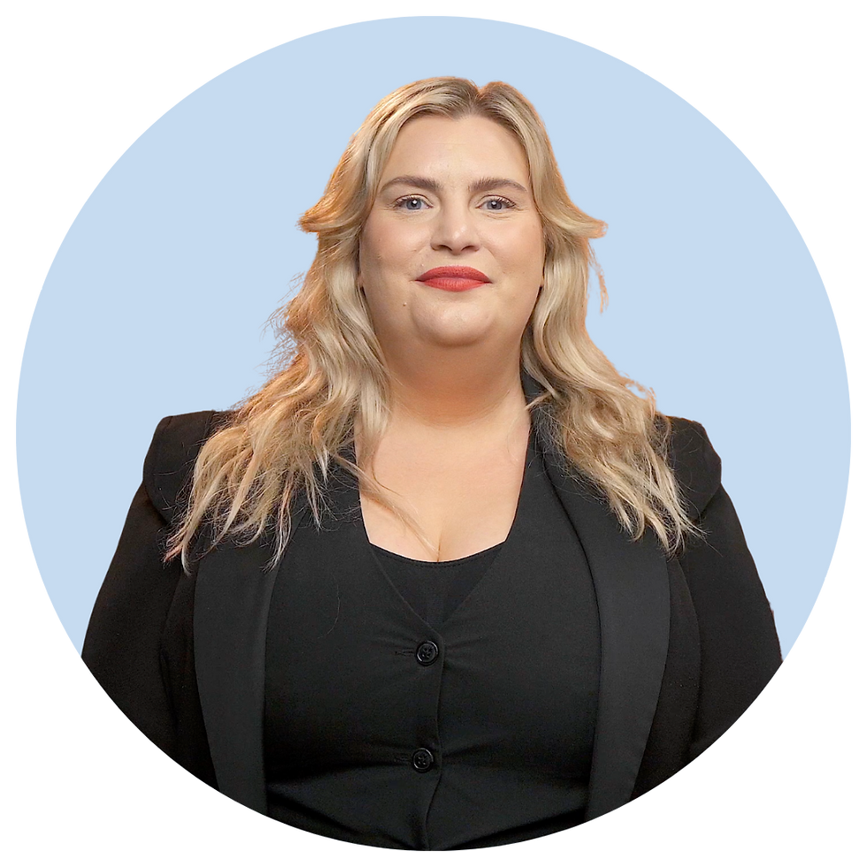 Emma Davies.png