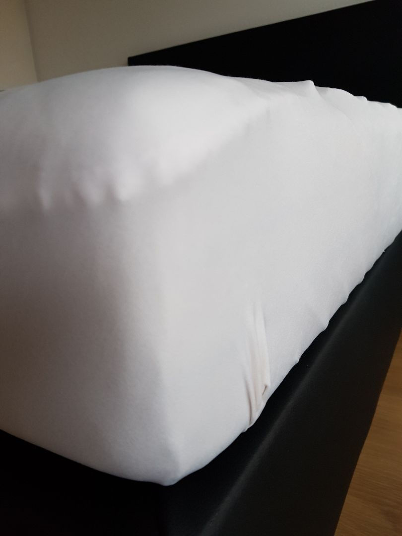 Sauberes Bett Seitensprungzimmer Bern