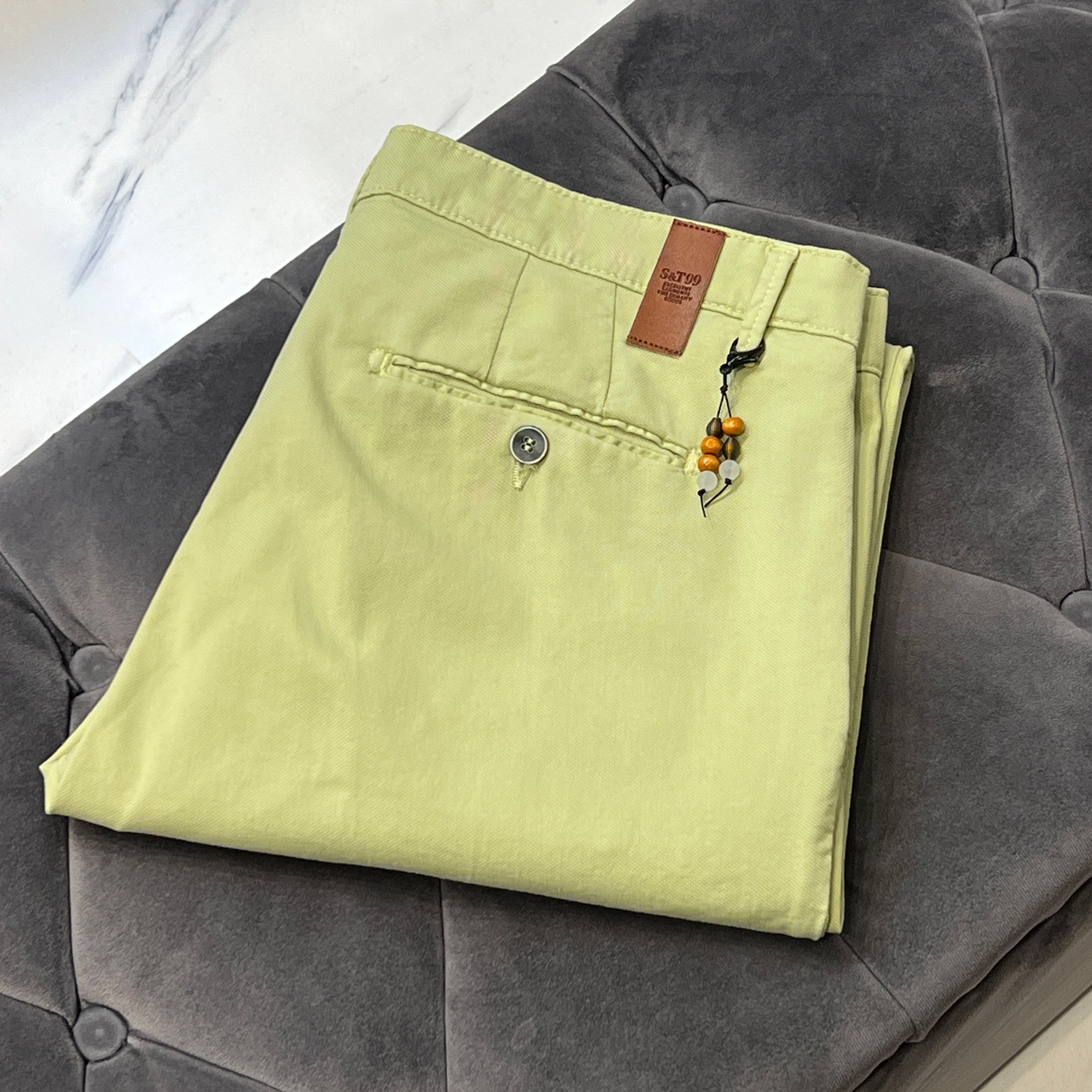 A lime green textured chinos made in italy