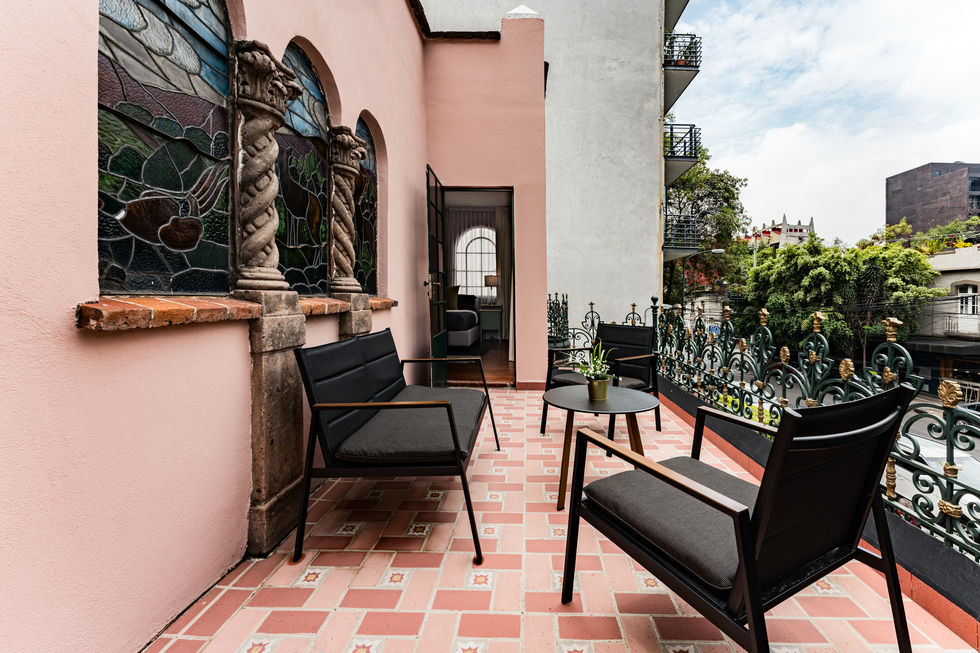 AirBnB J186-1 (1)
