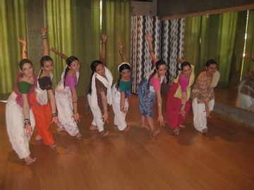 Seminario Introducción al Bharatanatyam