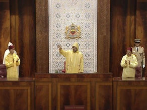 Sahara Marocain: au Parlement, le Roi remercie solennellement la France et le président Macron