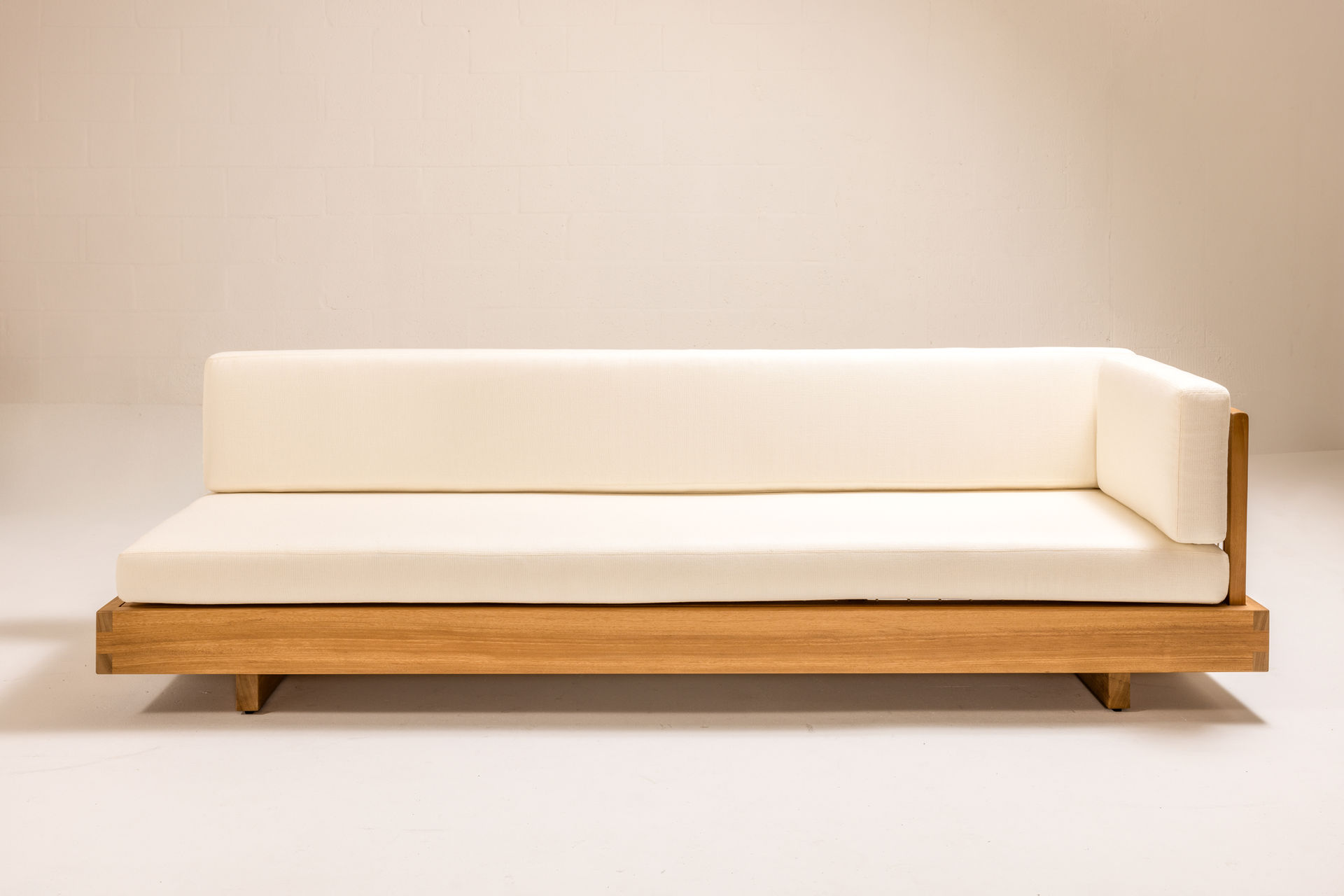 DI LIDO Collection by Studio JAC featuring modern outdoor furniture crafted from solid Iroko, with woven rope detailing, low-slung profiles, and architectural form designed for relaxed outdoor living.