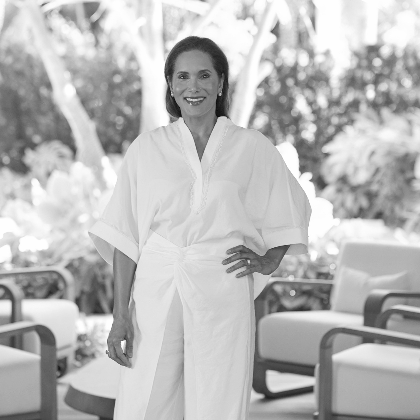 SHANA WILLINSKY HEADSHOT OPT 2_edited_edited.jpg