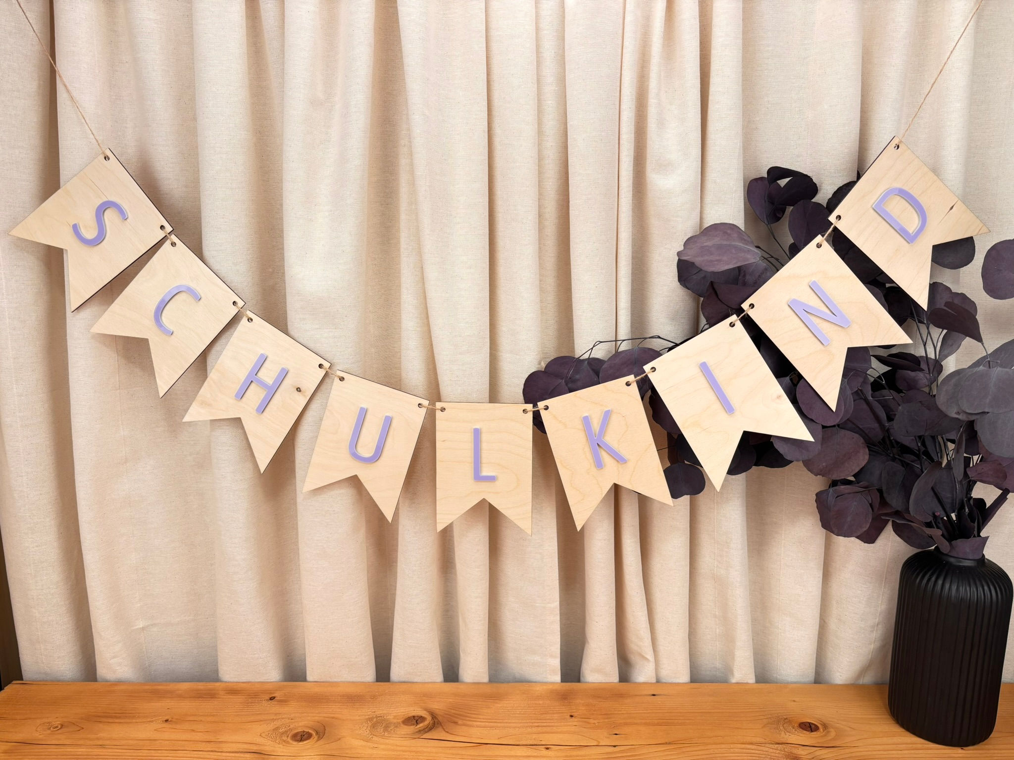 XL Wimpelkette aus Holz Schulkind