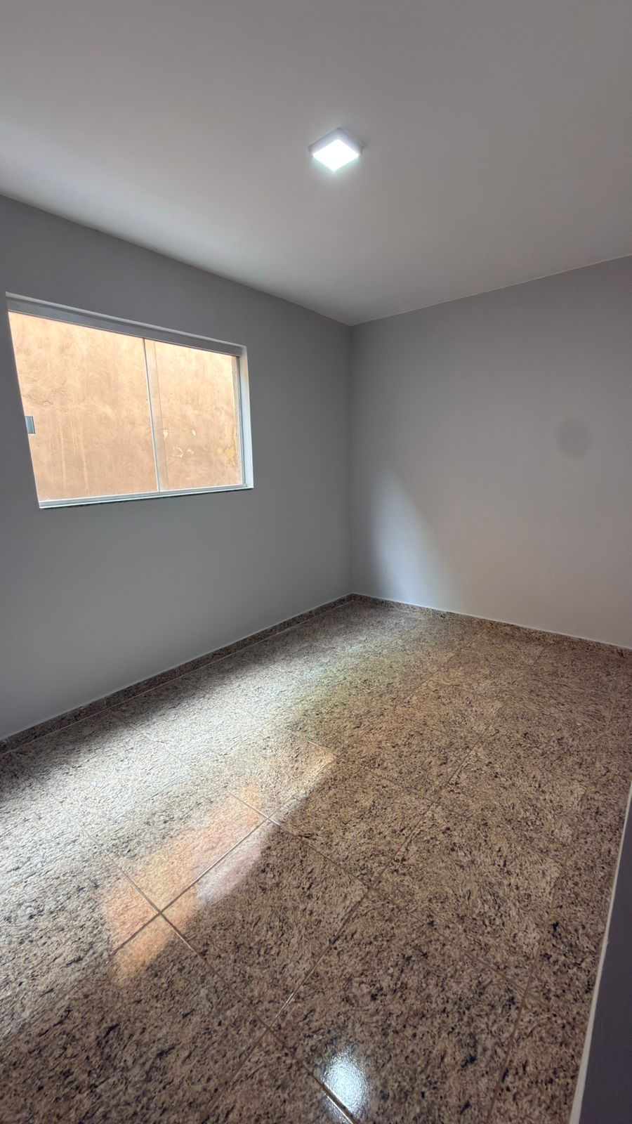 Miniatura: Apartamento Térreo com Quintal a Venda no Alphaville Paiva NOVO GAMA-GO