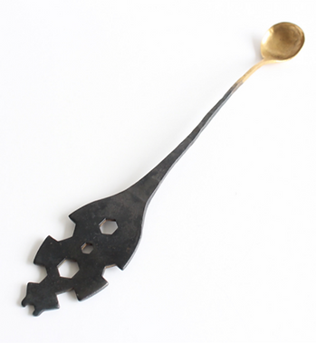 9 in 1 Gold tool spoon.png