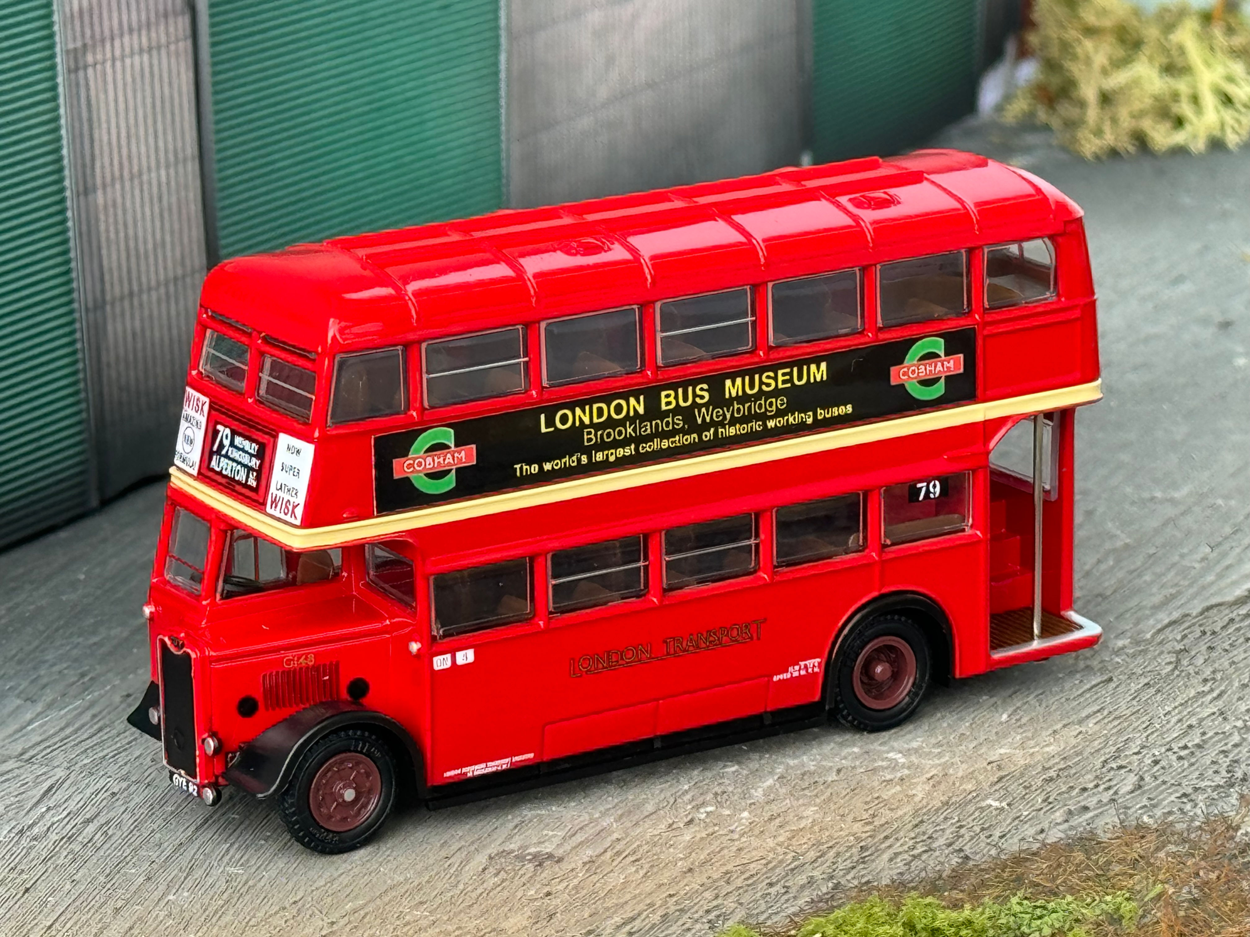 PRE-OWNED EFE 26322B - London Transport - Guy Arab II Utility