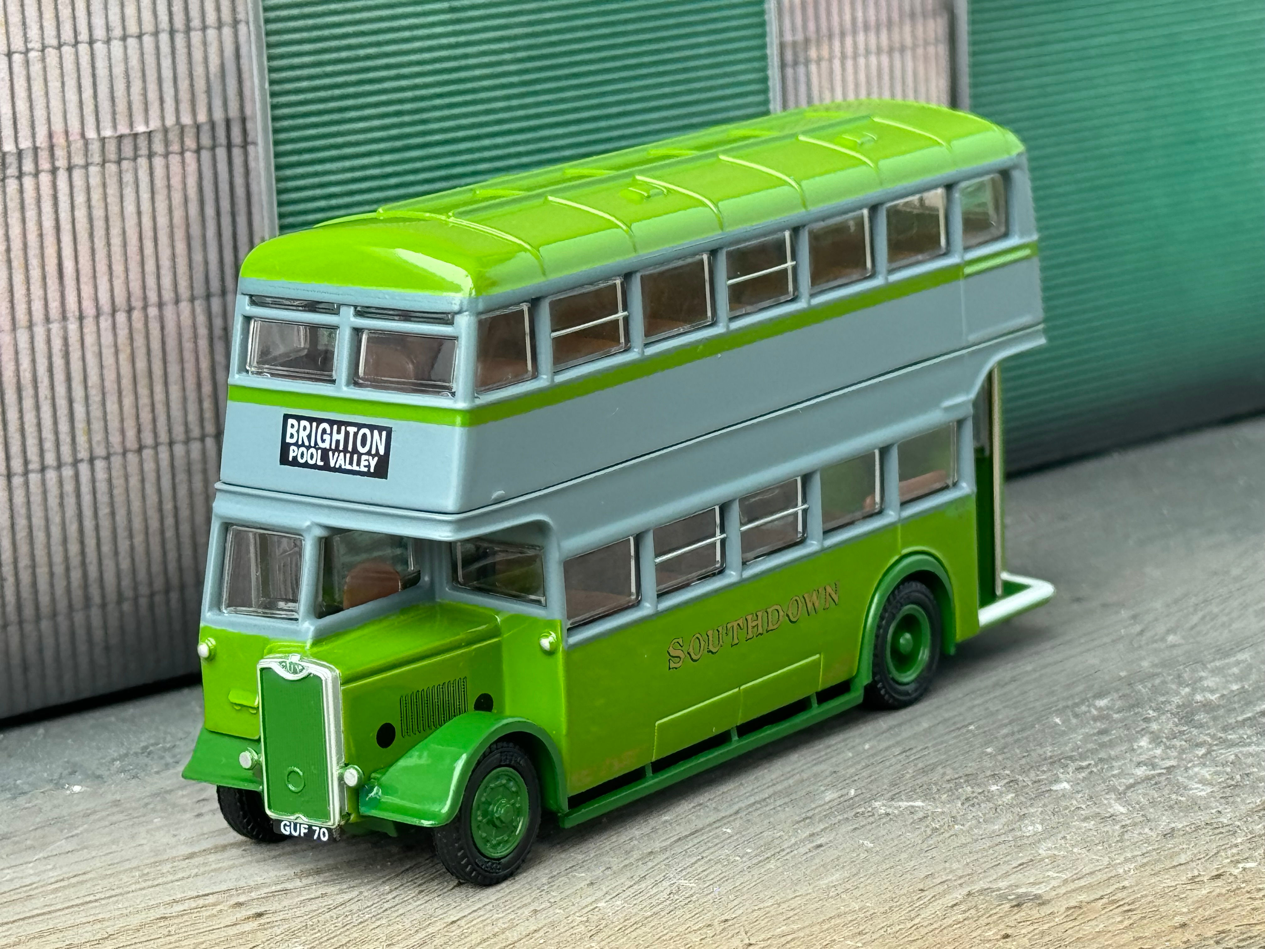 PRE-OWNED EFE 26325 - Southdown - Guy Arab II Utility