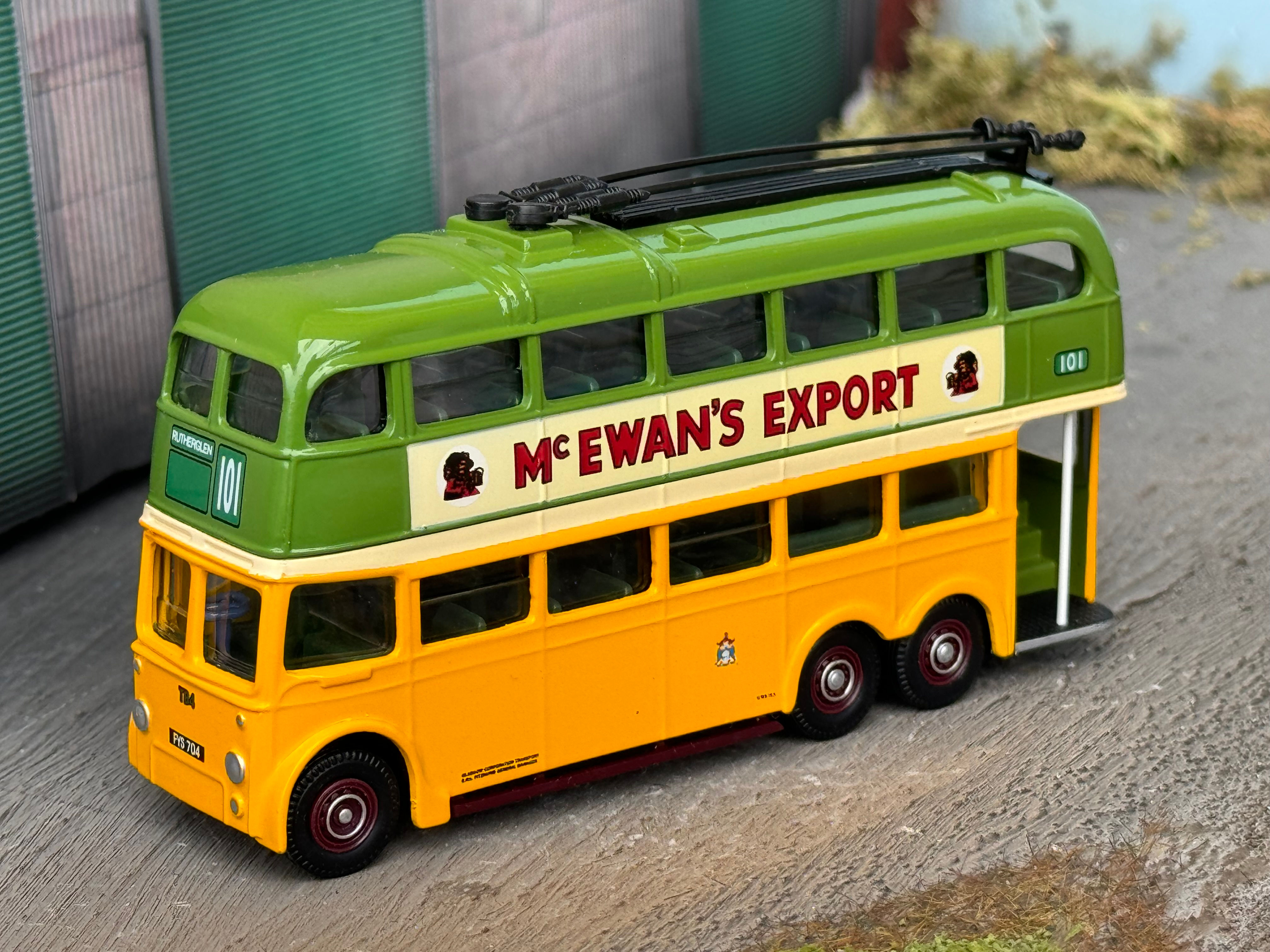 Corgi 43709 - Q1 Trolleybus - Glasgow Corporation Transport - Pre-owned