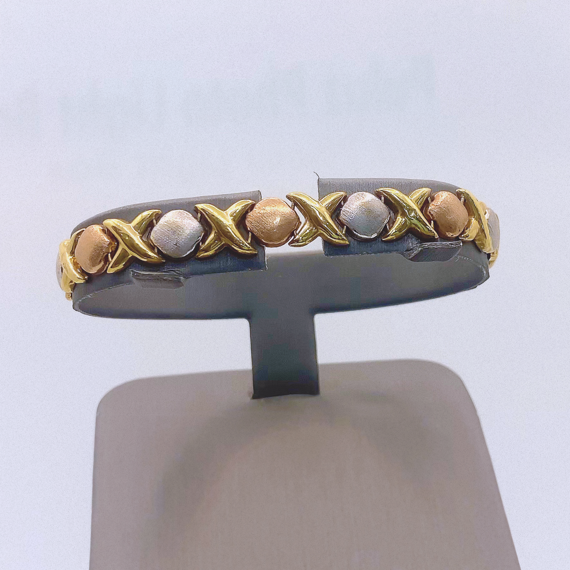 Tri-Color Gold X/O Link Bracelet with Satin Finish Accents