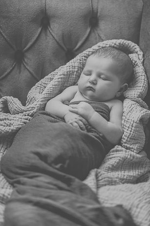 baby-newborn-photographer-winchester_edited.jpg