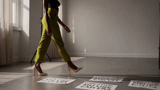 20250208_1155_Creative Muse Era_simple_compose_01jkk7sncber1v5wewz51xajv9.gif