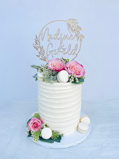 Zweistöckige Hochzeitstorte Kusel St. Wendel – personalisiert für das Brautpaar