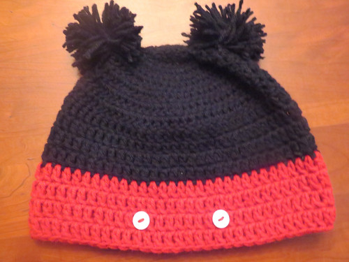 minnie mouse wooly hat