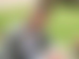 Persoonlijke trouwceremonie: zo maak je het écht jullie verhaal | Trouwambtenaar met humor