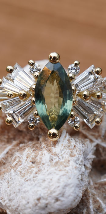 Estrella, bague de fiançailles diamants baguettes en éventail