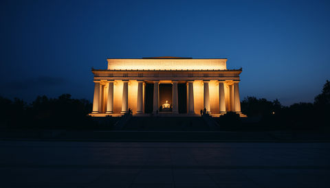 The Lincoln Memorial at night