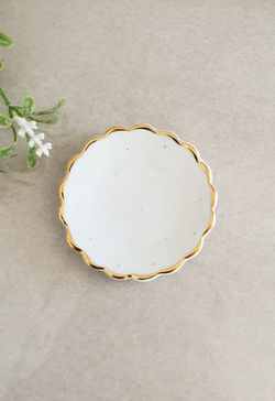 Joia do dia de porcelana ouro ondulada - lembrancinha de porcelana personalizada luxo