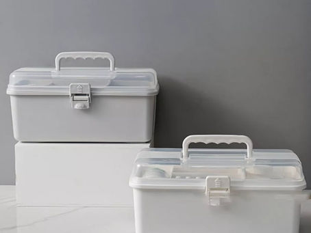 Create your own handy health kit at home