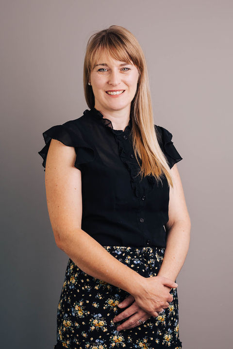 Corporate photo shoot, corporate photoshoot, professional headshots, professional portraits, corporate portraits, corporate portrait, social media photo shoot