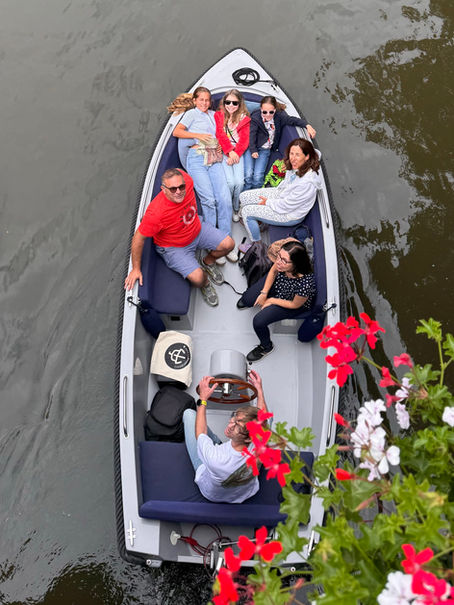 Ontbijten op de boot: Zorgeloos genieten op de Rebel Rebel