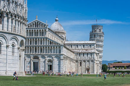 Pisa_Cathedral__Leaning_Tower_of_Pisa.jp