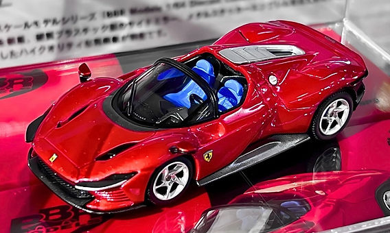 限定版フェラーリデイトナsp3 1/64ミニカー レッド BBR Modelsの1/64スケールミニカー「フェラーリ・デイトナSP3