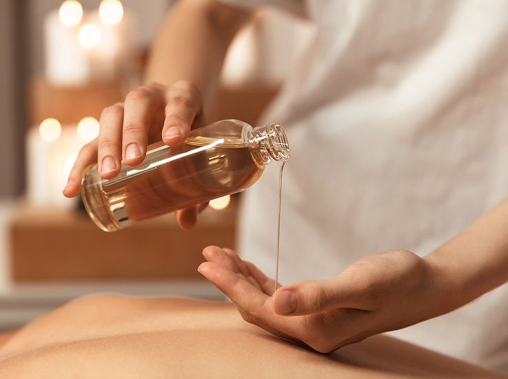 massage huile essentielle.jpg