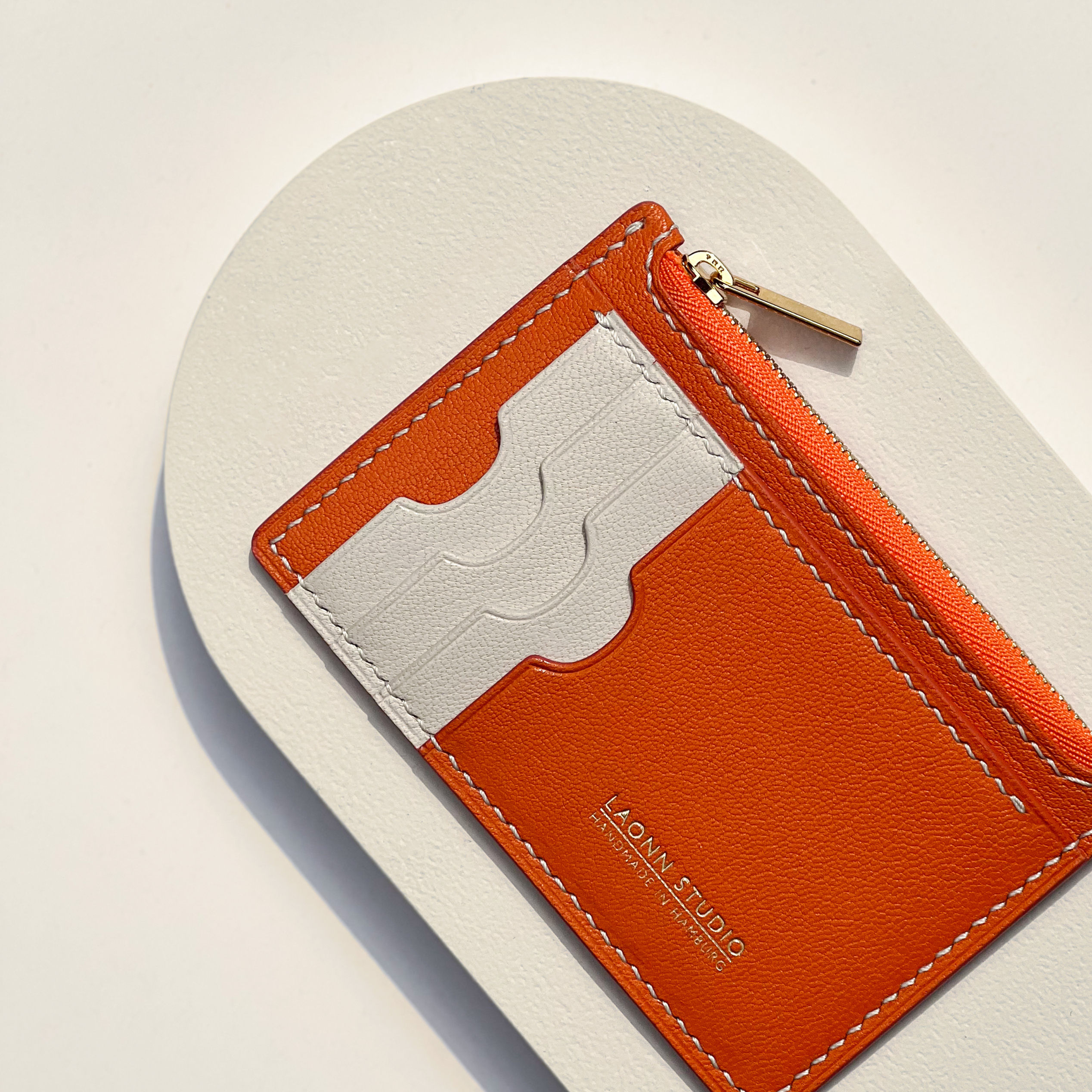 Light Cream & Orange - Vorderansicht